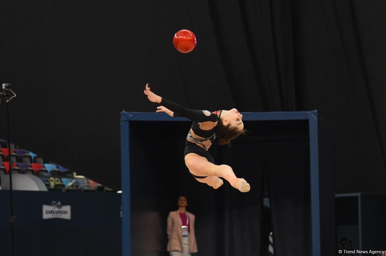 Best moments of first day of FIG World Cup in Rhythmic Gymnastics in Baku