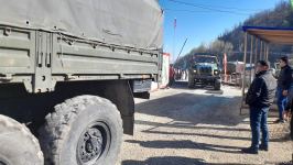 Russian peacekeepers' convoy moves freely along Azerbaijani Lachin-Khankendi road (PHOTO)