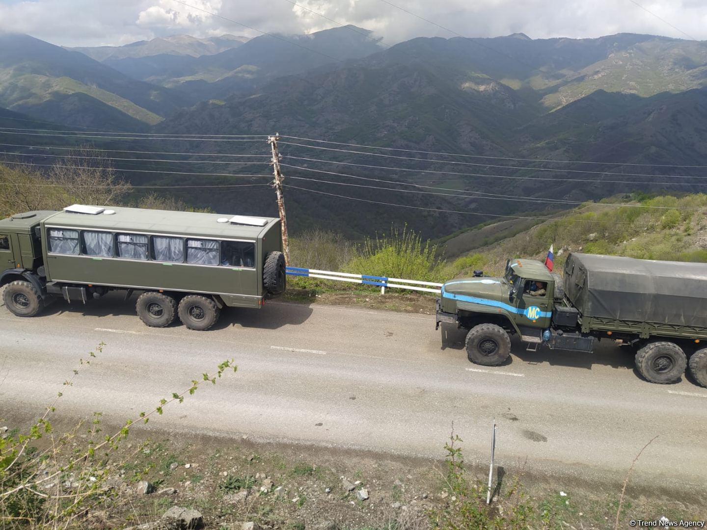 More vehicles of Russian peacekeepers move freely along Azerbaijan's Lachin-Khankendi road (PHOTO)