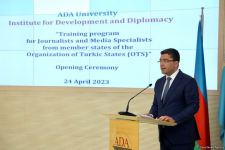 Trainings for Organization of Turkic States' journalists, media specialists kick off in Azerbaijan (PHOTO)
