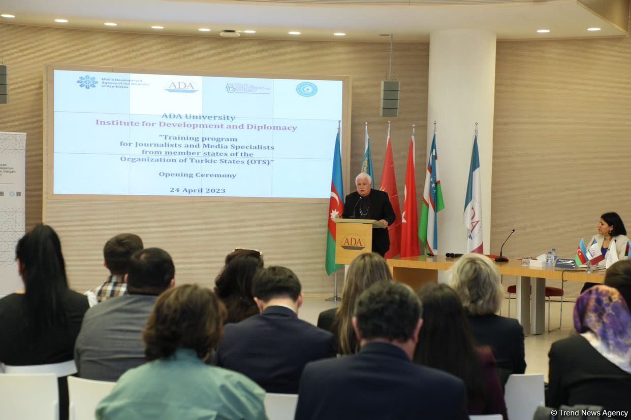 Trainings for Organization of Turkic States' journalists, media specialists kick off in Azerbaijan (PHOTO)