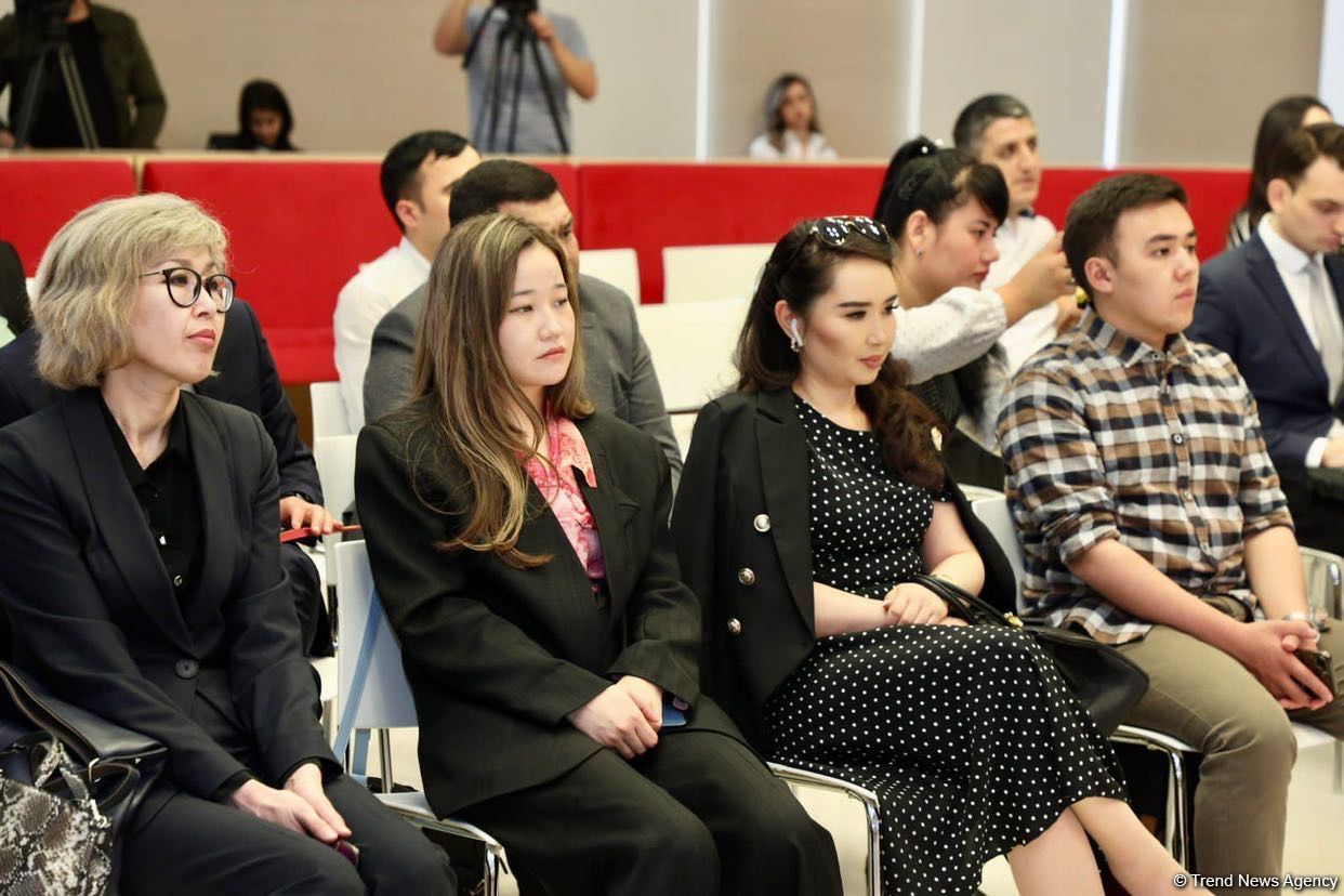 Trainings for Organization of Turkic States' journalists, media specialists kick off in Azerbaijan (PHOTO)
