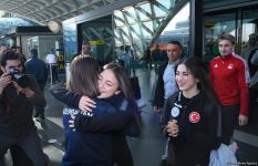 Turkish athletes who won 2023 European Weightlifting  Championship in Yerevan arrive in Baku (PHOTO)