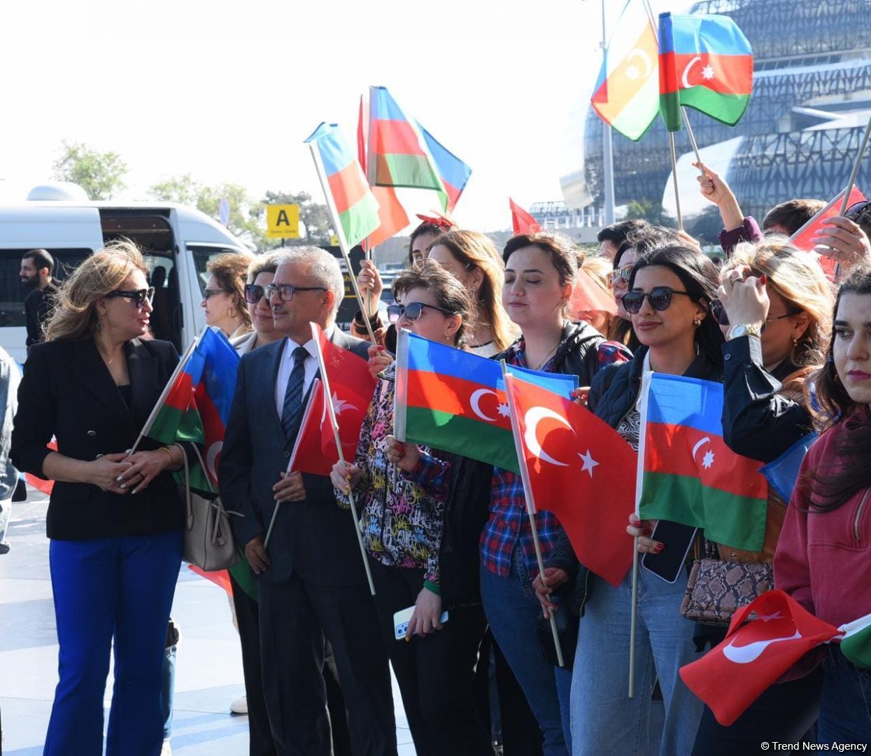 Turkish athletes who won 2023 European Weightlifting  Championship in Yerevan arrive in Baku (PHOTO)