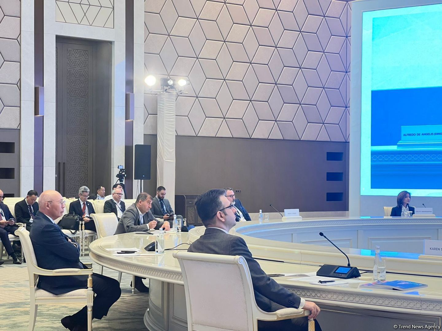 Second day of Tashkent International Investment Forum kicks off in Uzbekistan (PHOTO)
