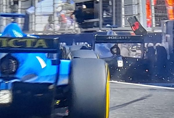 F1 Azerbaijan Grand Prix: DAMS team pilot crashes his car during first sprint race of Formula 2 (PHOTO)