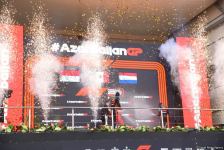 Winners of Formula 1 main race of F1 Azerbaijan Grand Prix awarded (PHOTO)