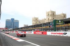 Parade of classic cars held as part of Formula 1 Azerbaijan Grand Prix (PHOTO)