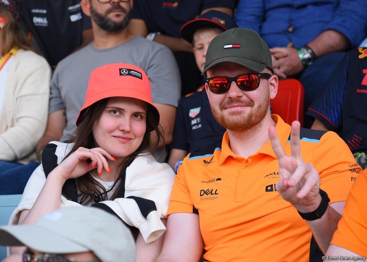 Fans thrilled with Formula 1 Azerbaijan Grand Prix race (PHOTO)