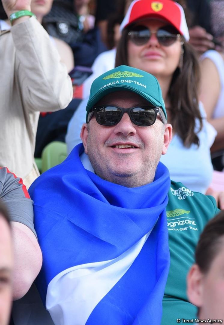 Fans thrilled with Formula 1 Azerbaijan Grand Prix race (PHOTO)