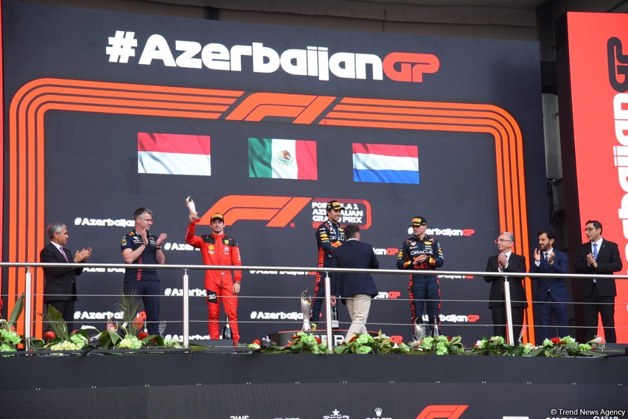 Winners of Formula 1 main race of F1 Azerbaijan Grand Prix awarded (PHOTO)