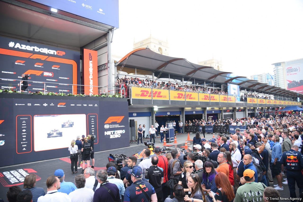 Winners of Formula 1 main race of F1 Azerbaijan Grand Prix awarded (PHOTO)