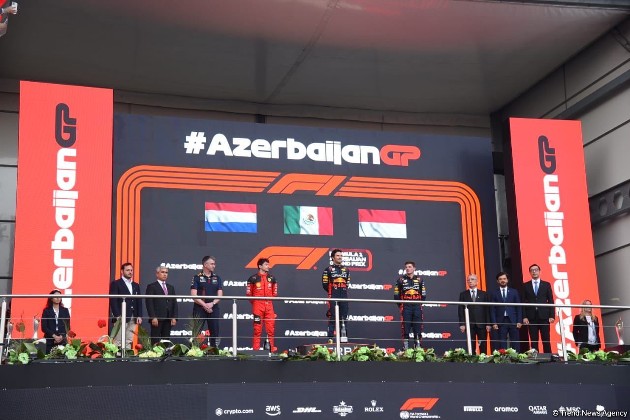 Winners of Formula 1 main race of F1 Azerbaijan Grand Prix awarded (PHOTO)