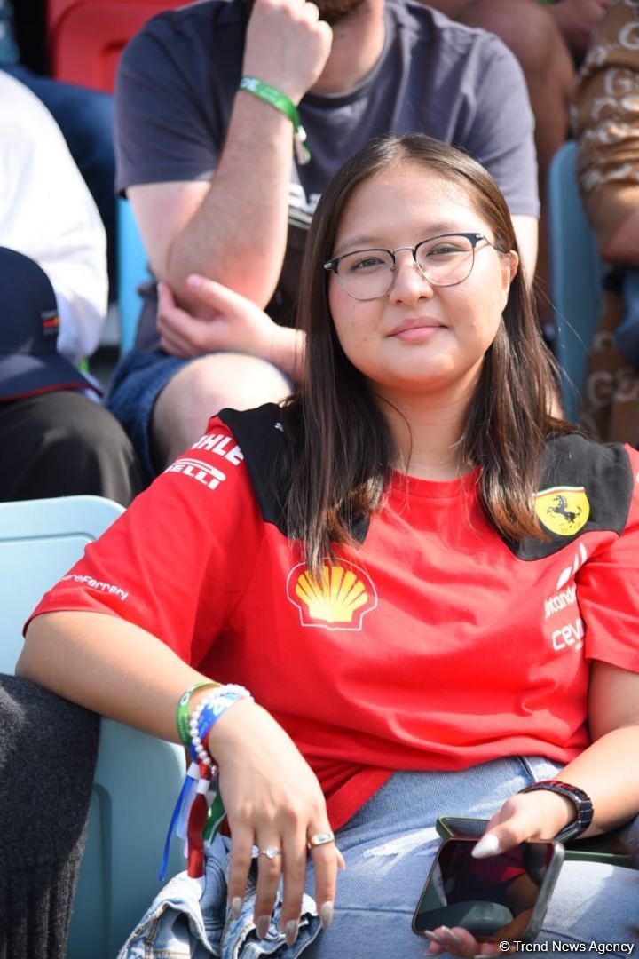 Fans thrilled with Formula 1 Azerbaijan Grand Prix race (PHOTO)