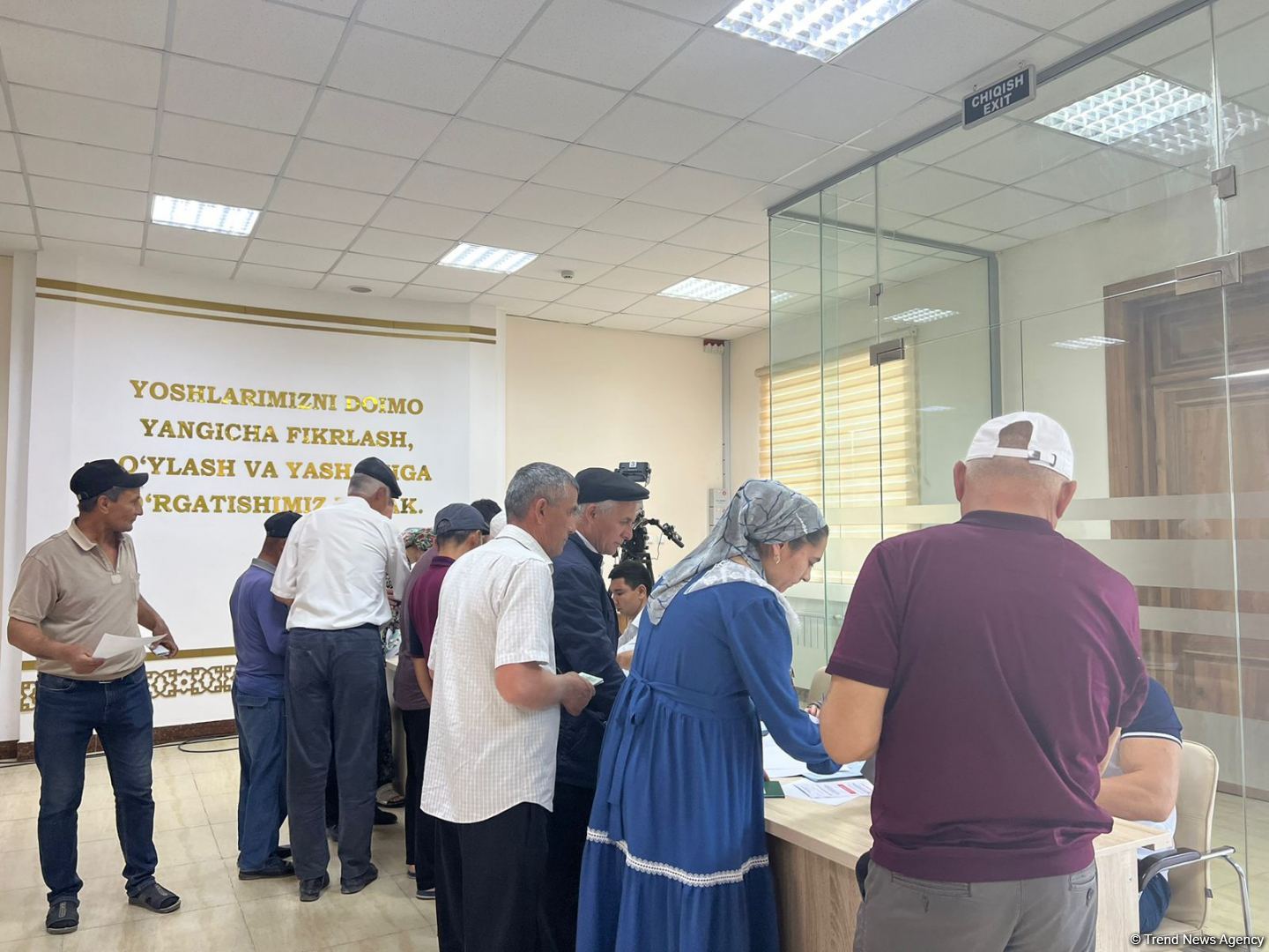 Voters cast ballots in referendum on amendments to Constitution in Uzbekistan’s Urgench (PHOTO)