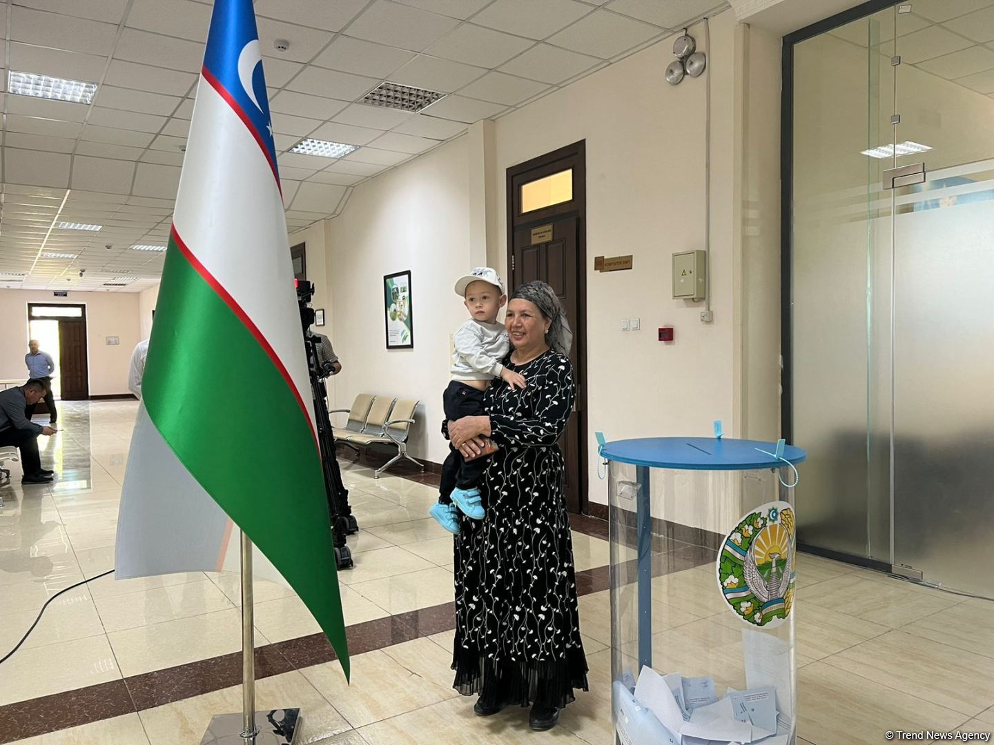 Voters cast ballots in referendum on amendments to Constitution in Uzbekistan’s Urgench (PHOTO)