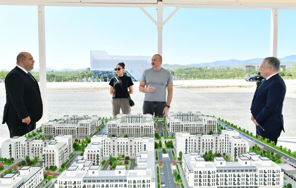 President Ilham Aliyev, First Lady Mehriban Aliyeva get acquainted with construction work in residential complex in Fuzuli (PHOTO/VIDEO)