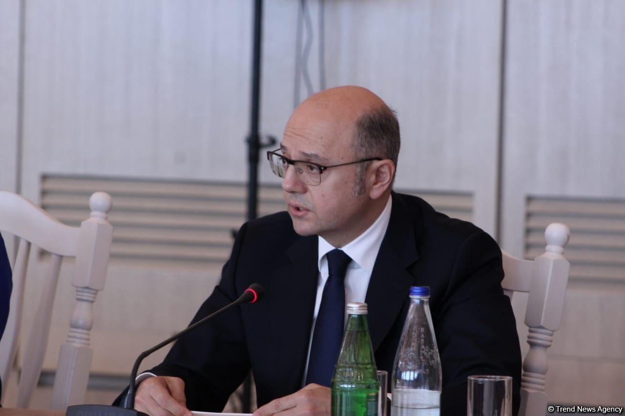 Azerbaijan shares data on volume of condensate and gas in ACG, Shah Deniz