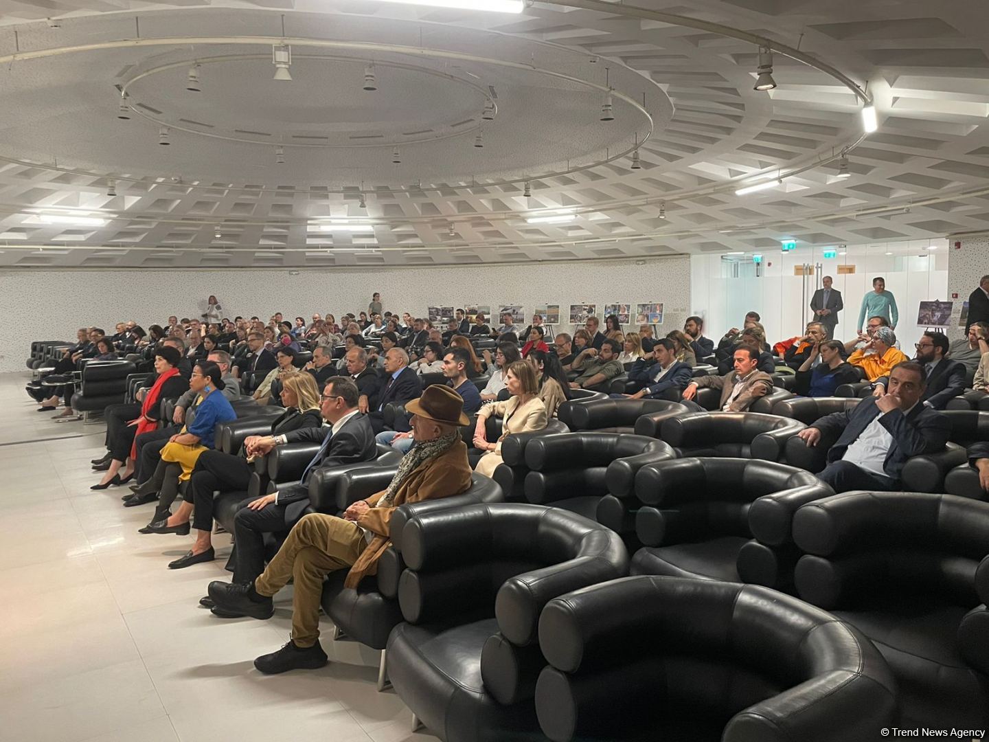 Screening of "Mariupolis 2" documentary held in Baku (PHOTO)