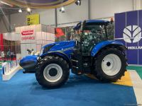 Azerbaijan introduces world's first methane tractor (PHOTO)