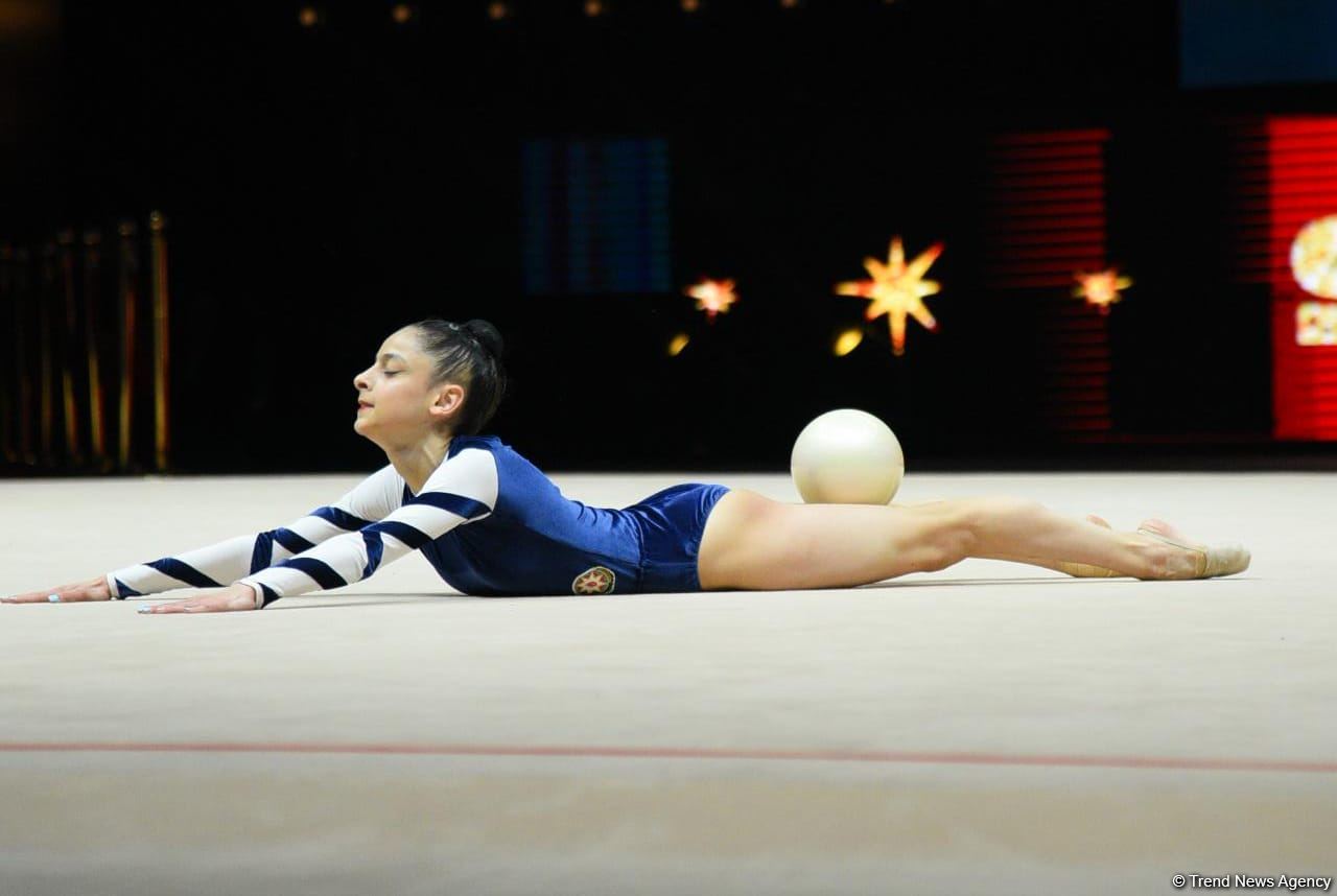 Exciting programs of gymnasts, audience delight - highlights of second day 39th European Rhythmic Gymnastics Championship in Baku (PHOTO)