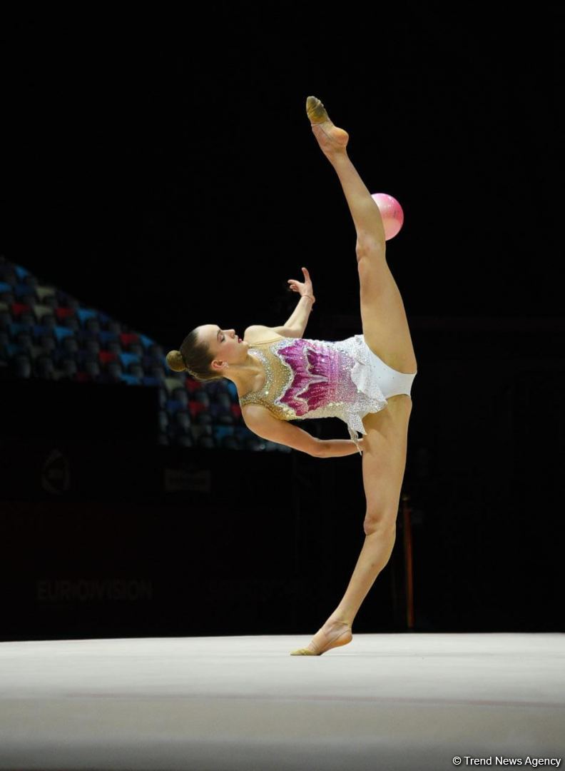 Exciting programs of gymnasts, audience delight - highlights of second day 39th European Rhythmic Gymnastics Championship in Baku (PHOTO)