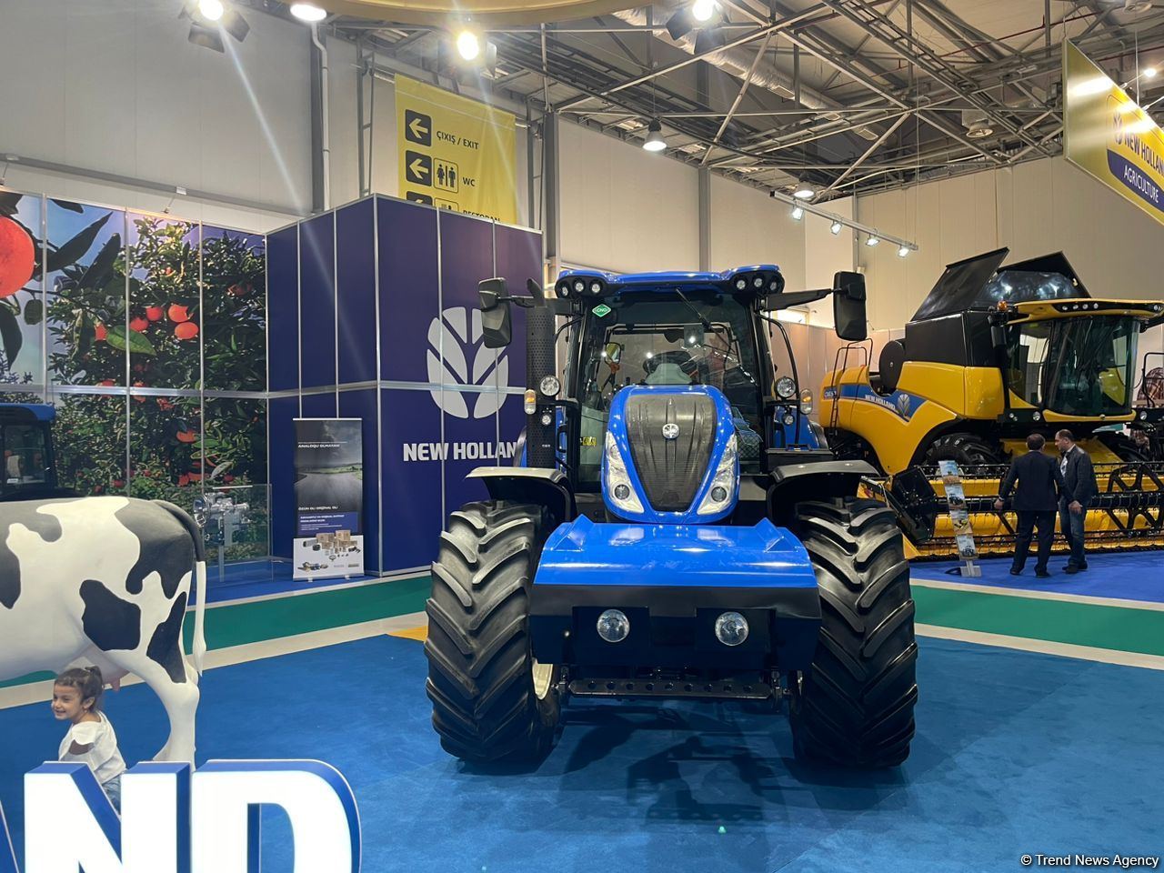 Azerbaijan introduces world's first methane tractor (PHOTO)