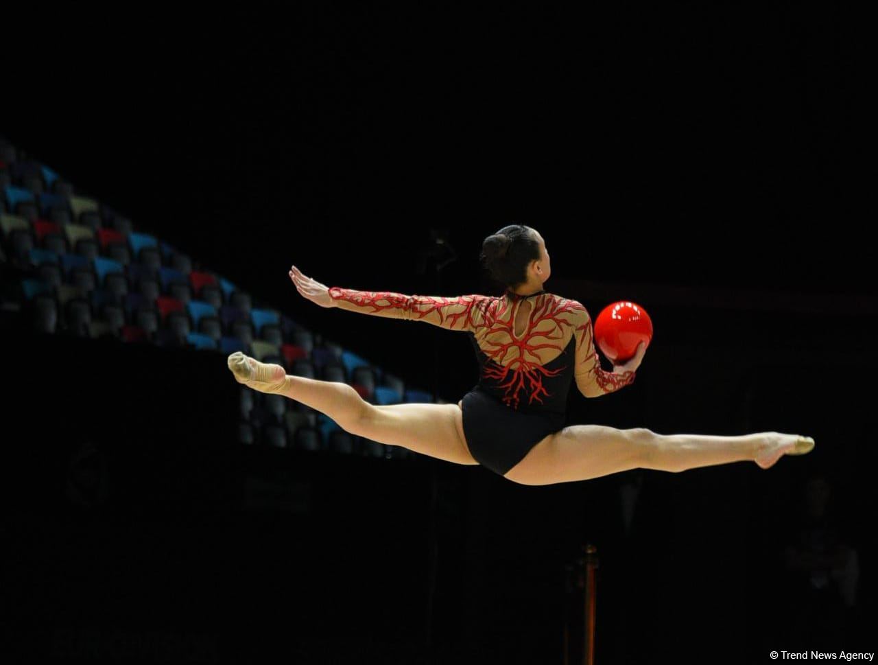 Azerbaijani gymnasts complete exercises of qualifying round at 39th European Championships in Rhythmic Gymnastics in Baku (PHOTO)
