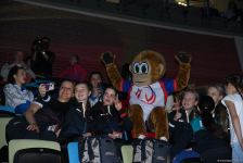 Mascot Luigi entertains audience and gymnasts at 39th European Championship in Rhythmic Gymnastics (PHOTO)