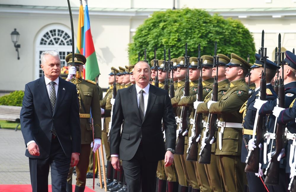 Official welcome ceremony held for President Ilham Aliyev in Vilnius (PHOTO/VIDEO)