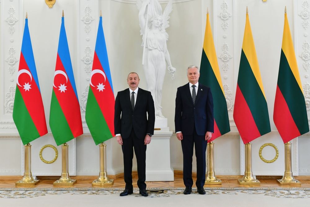 Official welcome ceremony held for President Ilham Aliyev in Vilnius (PHOTO/VIDEO)