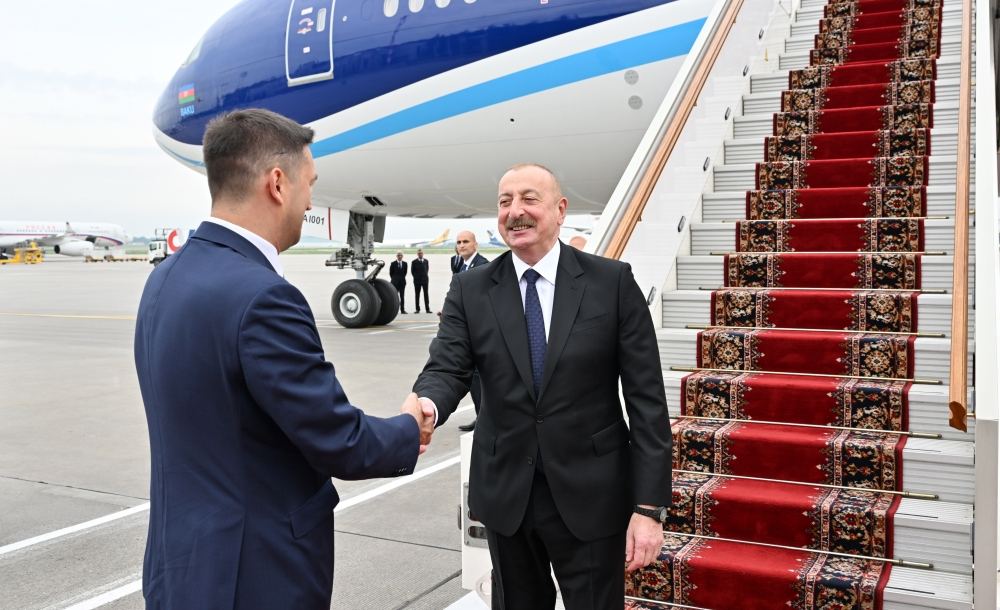 President Ilham Aliyev arrives in Russia on working visit (PHOTO/VIDEO)