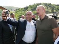 President Ilham Aliyev meets people who returned in Lachin, presents them house keys (PHOTO/VIDEO)