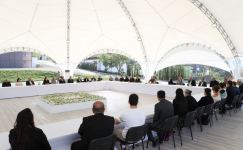 President Ilham Aliyev meets people who returned in Lachin, presents them house keys (PHOTO/VIDEO)