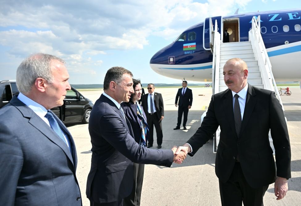 President Ilham Aliyev arrives in Moldova (PHOTO/VIDEO)