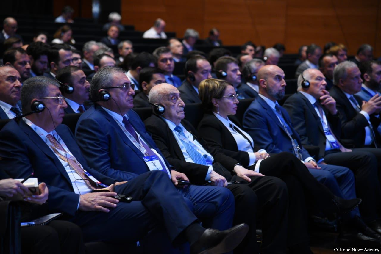 Azerbaijan's SOCAR boosts investments in oil, gas production - company president (PHOTO)