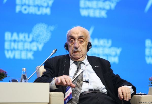 Potential of Umid, Babek, Absheron fields planned to be reviewed - SOCAR