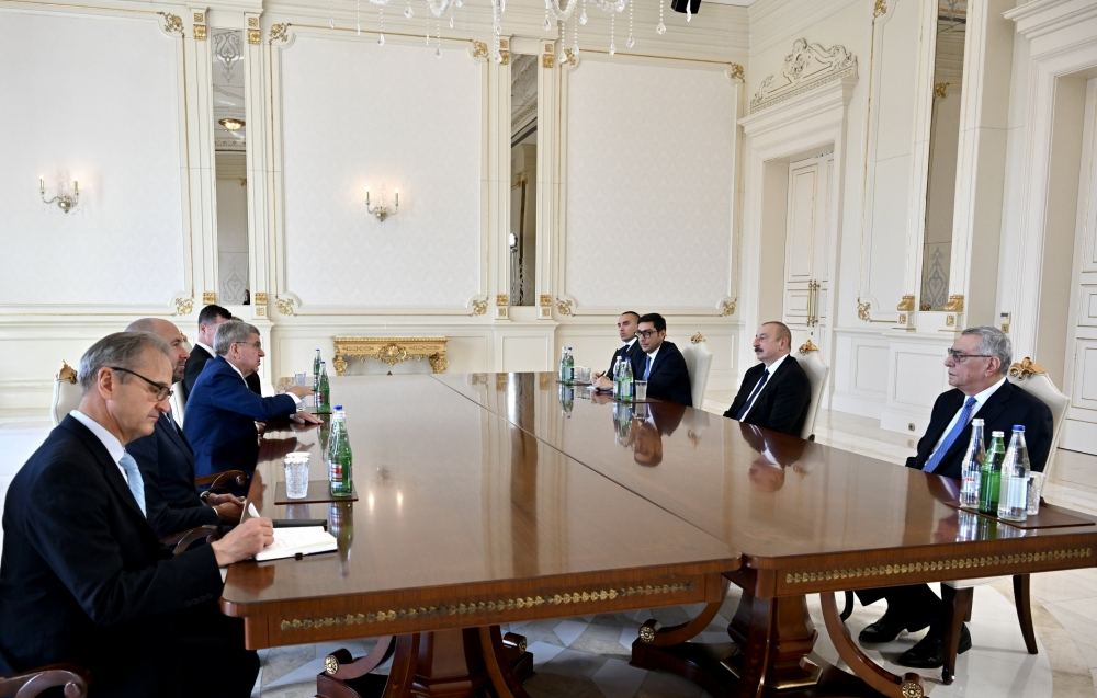 President Ilham Aliyev receives IOC President (PHOTO/VIDEO)