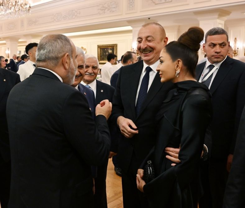 President Ilham Aliyev, First Lady Mehriban Aliyeva attend dinner hosted on behalf of Recep Tayyip Erdogan in Ankara (PHOTO)
