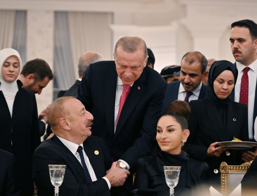 President Ilham Aliyev, First Lady Mehriban Aliyeva attend dinner hosted on behalf of Recep Tayyip Erdogan in Ankara (PHOTO)
