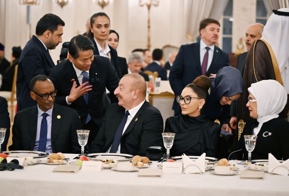 President Ilham Aliyev, First Lady Mehriban Aliyeva attend dinner hosted on behalf of Recep Tayyip Erdogan in Ankara (PHOTO)