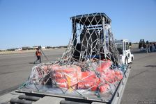 Azerbaijan providing regular humanitarian aid to Ukraine (PHOTO/VIDEO)