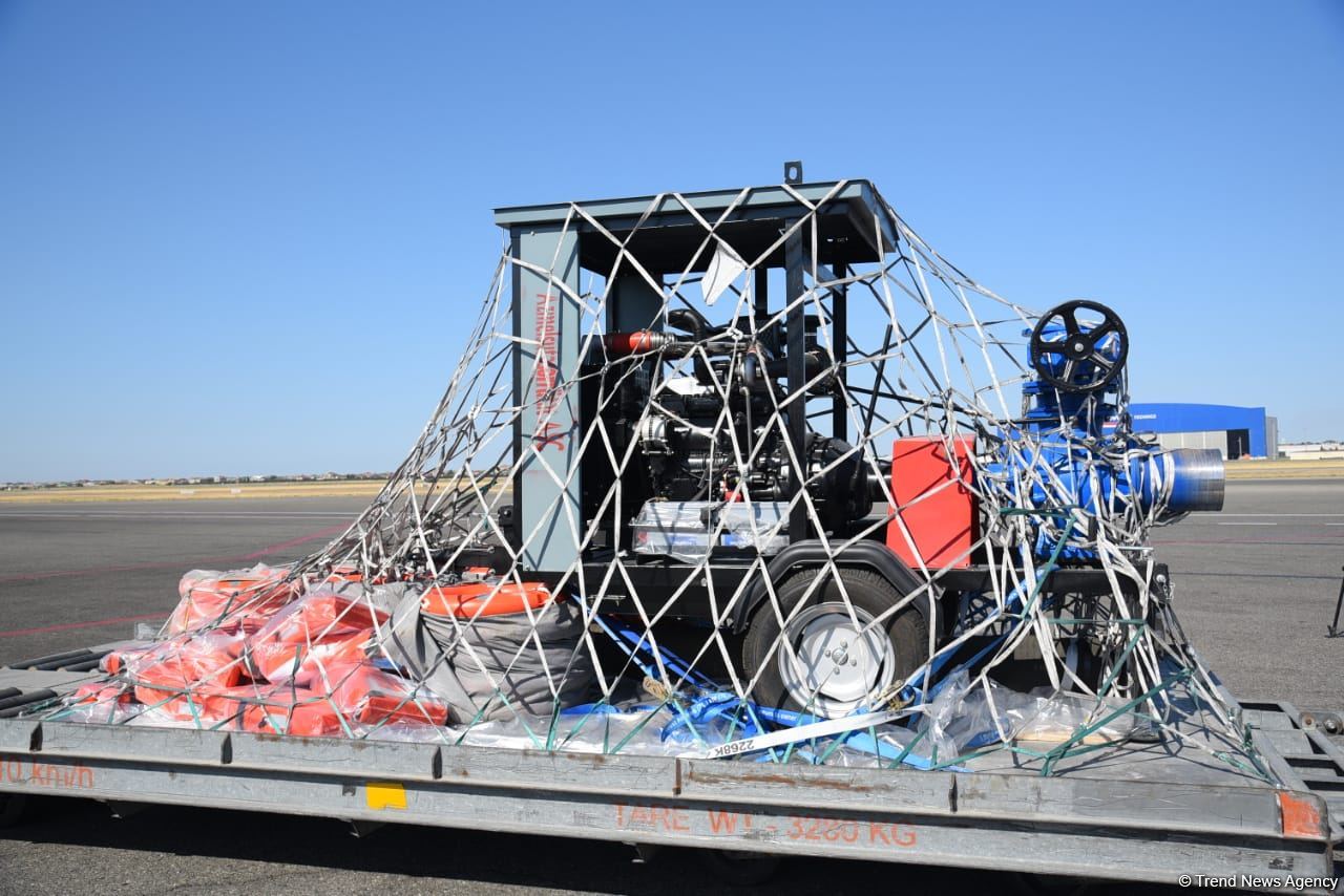 Azerbaijan providing regular humanitarian aid to Ukraine (PHOTO/VIDEO)