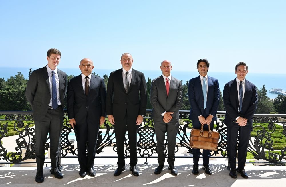 President Ilham Aliyev receives founder and CEO of Starwood Capital Group (PHOTO/VIDEO)