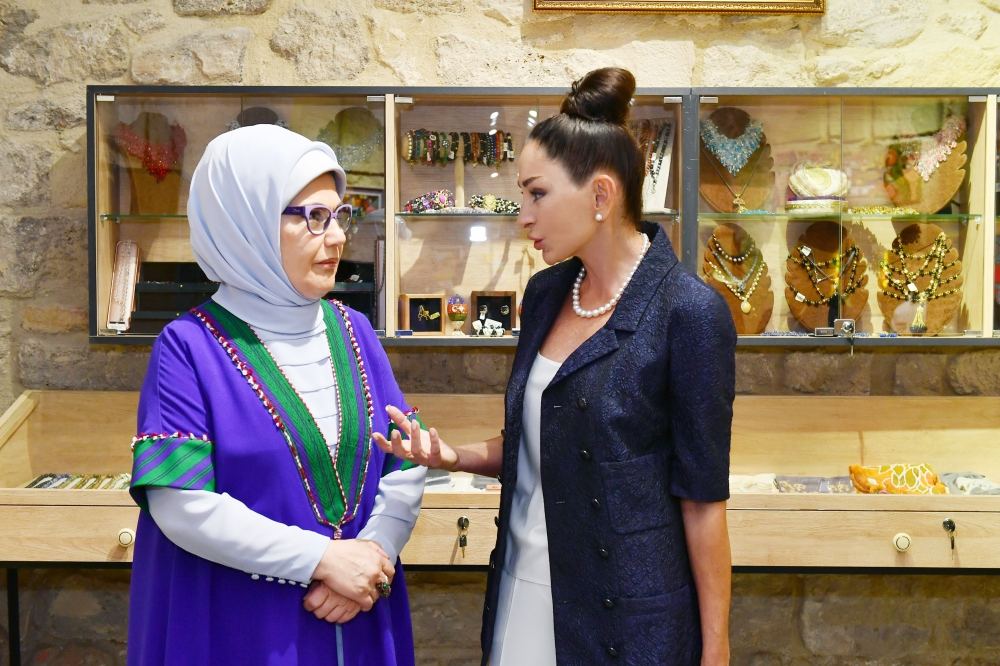 First Lady Mehriban Aliyeva, First Lady Emine Erdogan visit Icherisheher (PHOTO/VIDEO)