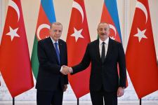 President Ilham Aliyev, President Erdogan hold one-on-one meeting (PHOTO/VIDEO)