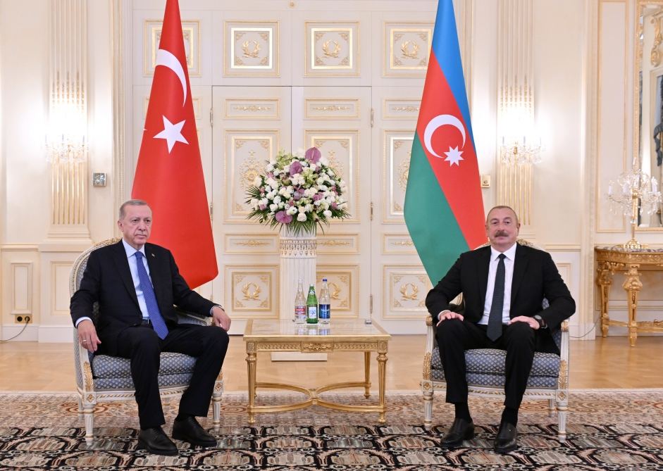 President Ilham Aliyev, President Erdogan hold one-on-one meeting (PHOTO/VIDEO)