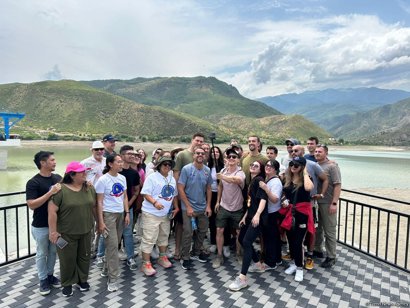 Group of foreign travelers visit Azerbaijan’s Sugovushan village (PHOTO)