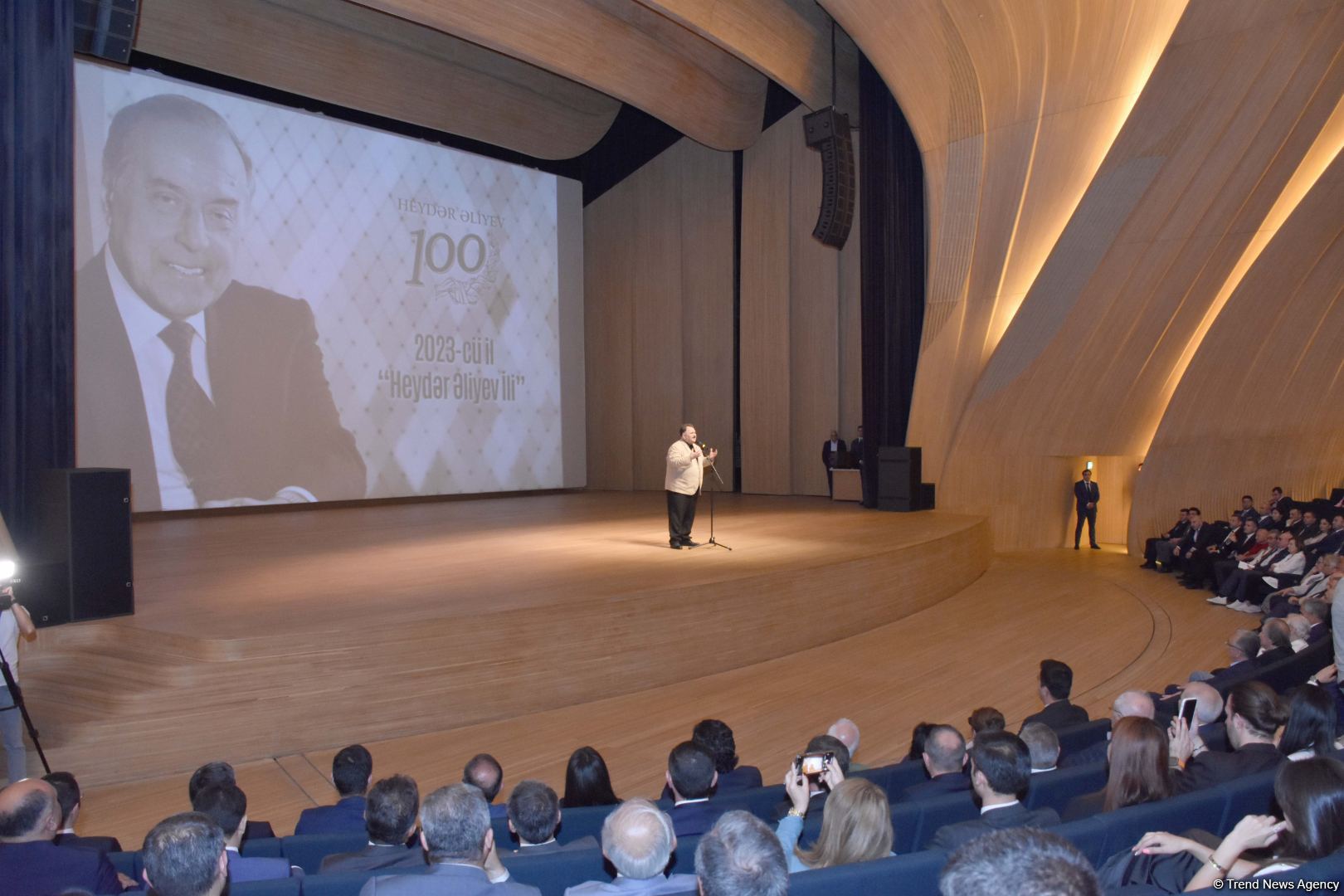 Heydar Aliyev Center hosts gala evening in honor of 100th anniversary of National Leader Heydar Aliyev (PHOTO)