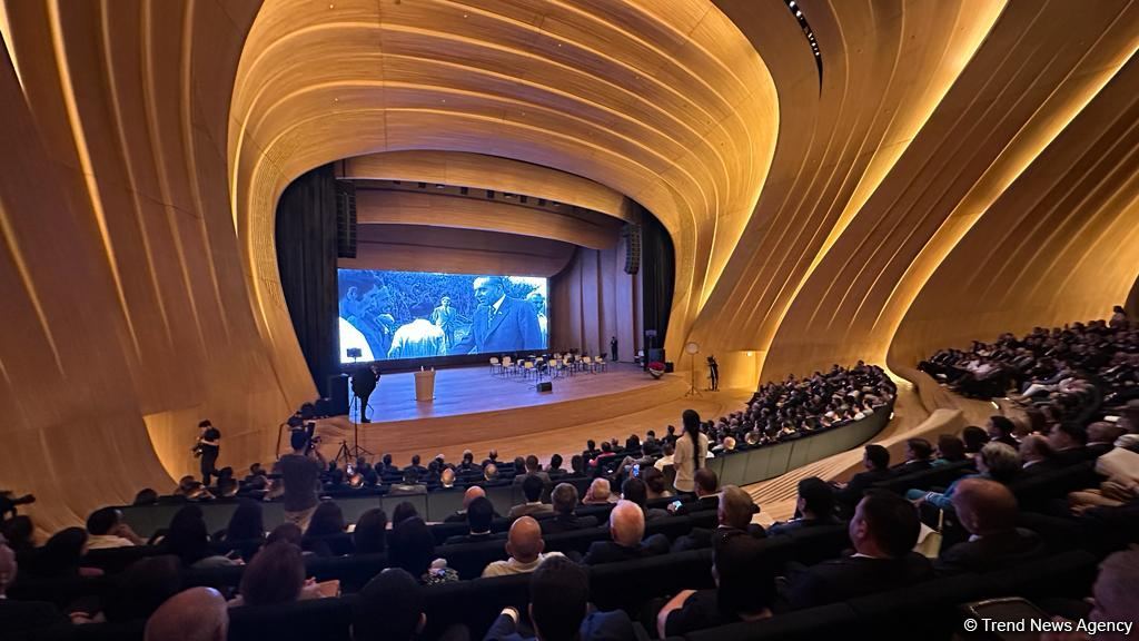 Baku holds "1st Symposium of World Azerbaijani Doctors" (PHOTO)